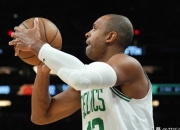 开云体育中国-雄鹿客场战胜凯尔特人，安特托孔波全能表现