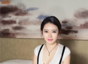 开云体育中国-绿茵暗影与烈焰玫瑰，阿尔瓦雷斯如何点燃寂静赛场