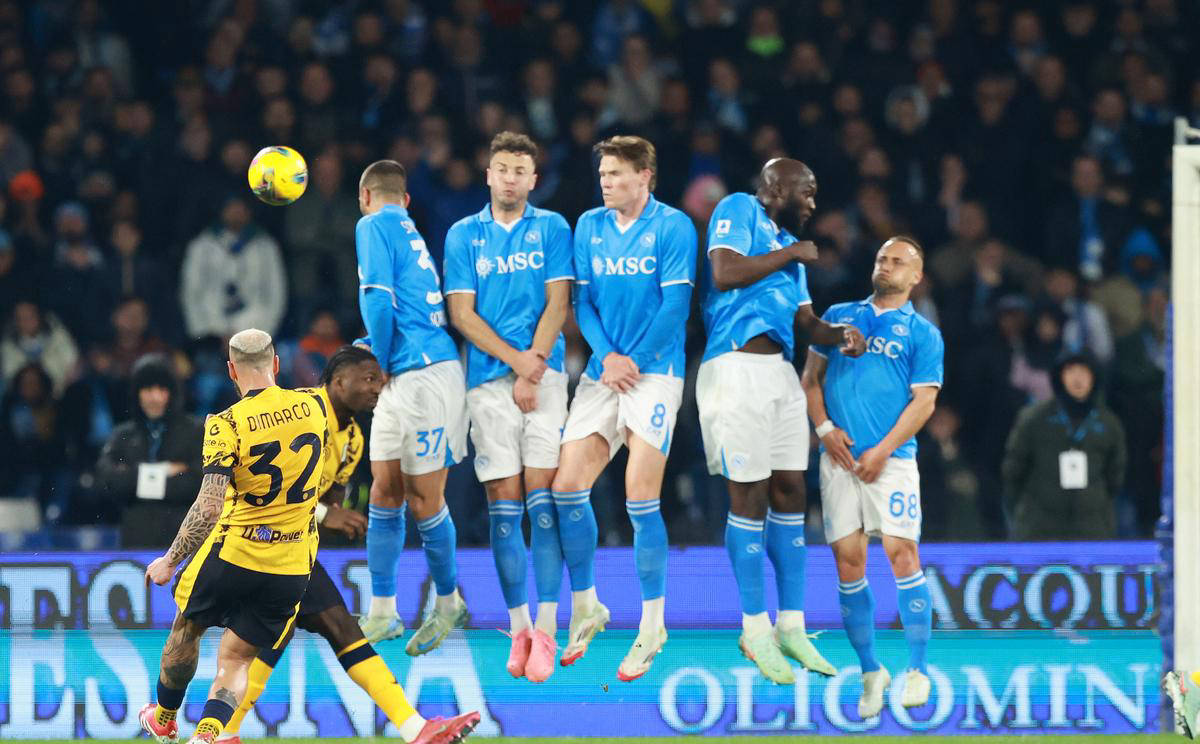 法国镇守主场，击败克罗地亚闯入强