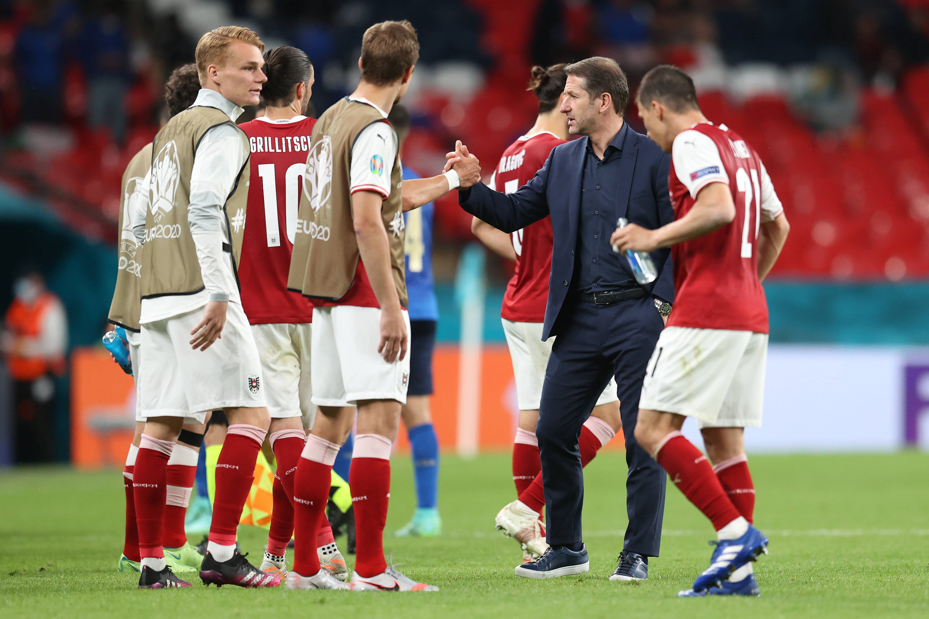 关于斯洛文尼亚主场不敌斯洛伐克,出线形势紧张的信息 关于斯洛文尼亚主场不敌斯洛伐克,出线形势紧张的信息