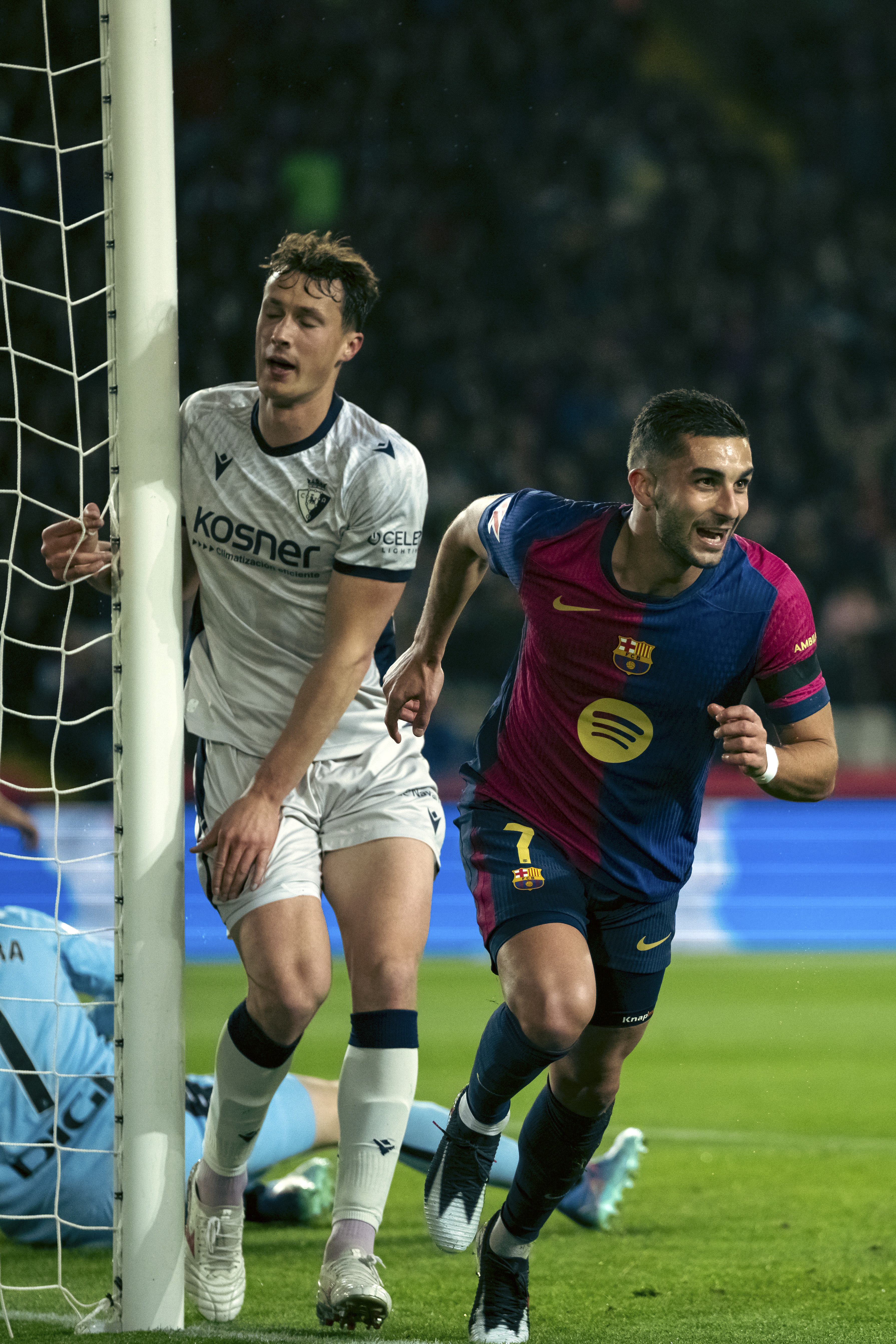 马德里竞技连胜巴塞罗那,稳坐西甲榜首 马德里竞技连胜巴塞罗那,稳坐西甲榜首