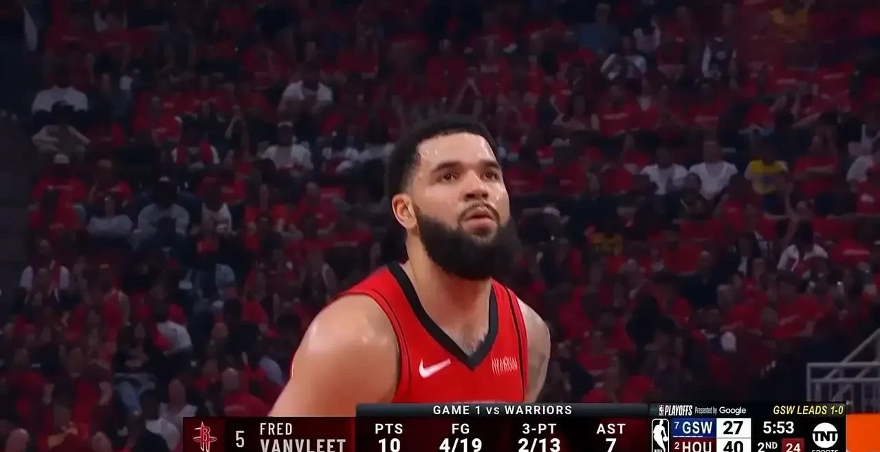 猛龙擒下奇才,范弗利特砍下分的简单介绍 猛龙擒下奇才,范弗利特砍下分的简单介绍