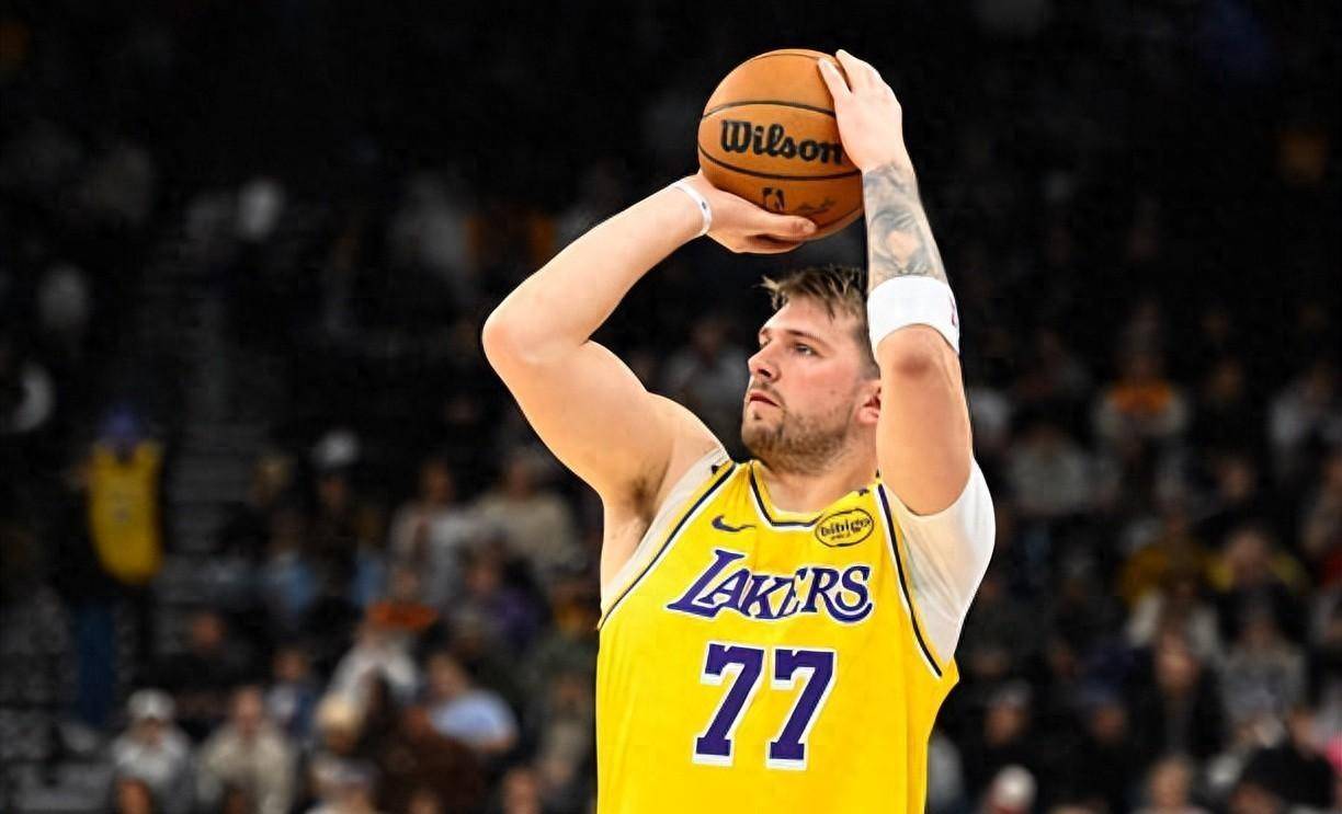 国王轻取马刺,东契奇关键制胜 国王轻取马刺,东契奇关键制胜