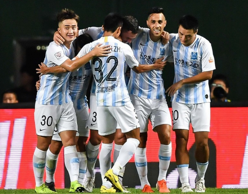 柏林赫塔队长基韦科奇伤愈复出，助球队逆转成功