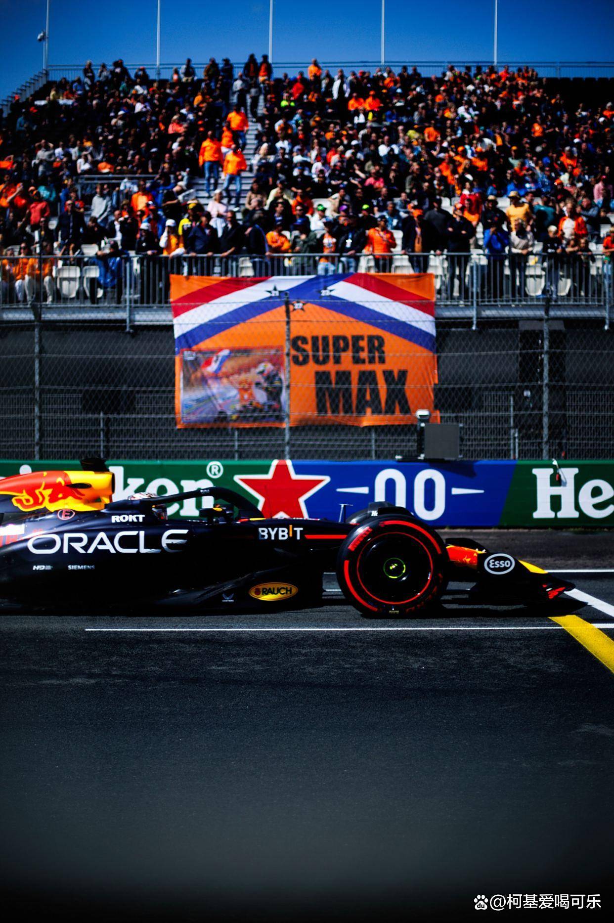 威廉姆斯险胜红牛车队,佩雷兹惊艳四座 威廉姆斯险胜红牛车队,佩雷兹惊艳四座