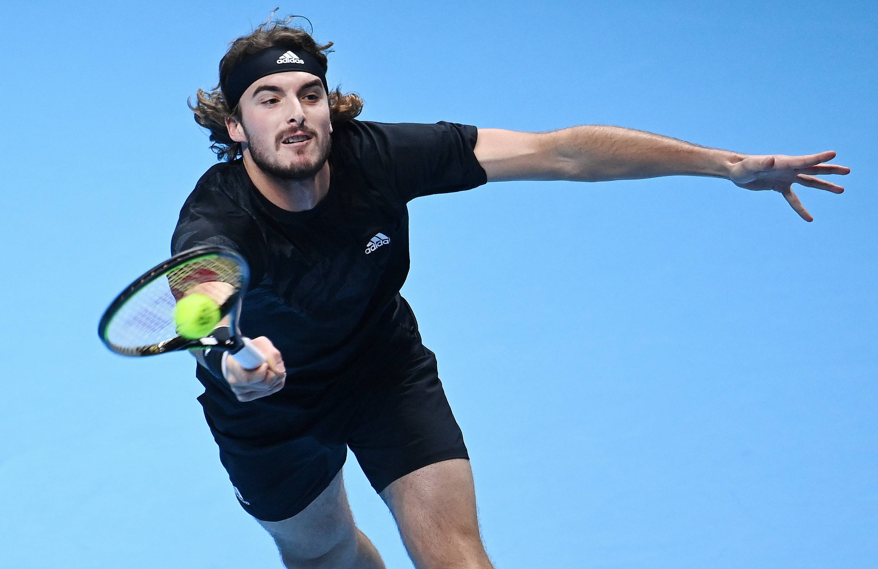 拉沃尔杯完胜ATP总决赛,西西帕斯高光表现 拉沃尔杯完胜ATP总决赛,西西帕斯高光表现