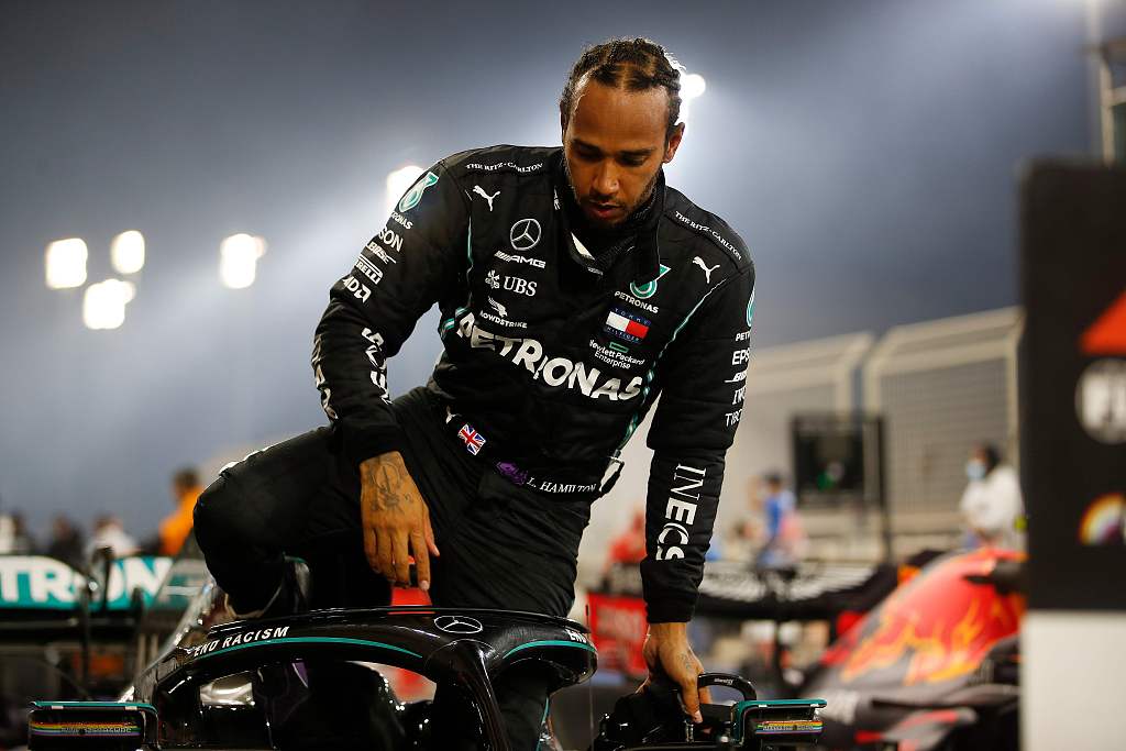 索伯车队鏖战梅赛德斯,汉密尔顿点燃赛场 索伯车队鏖战梅赛德斯,汉密尔顿点燃赛场